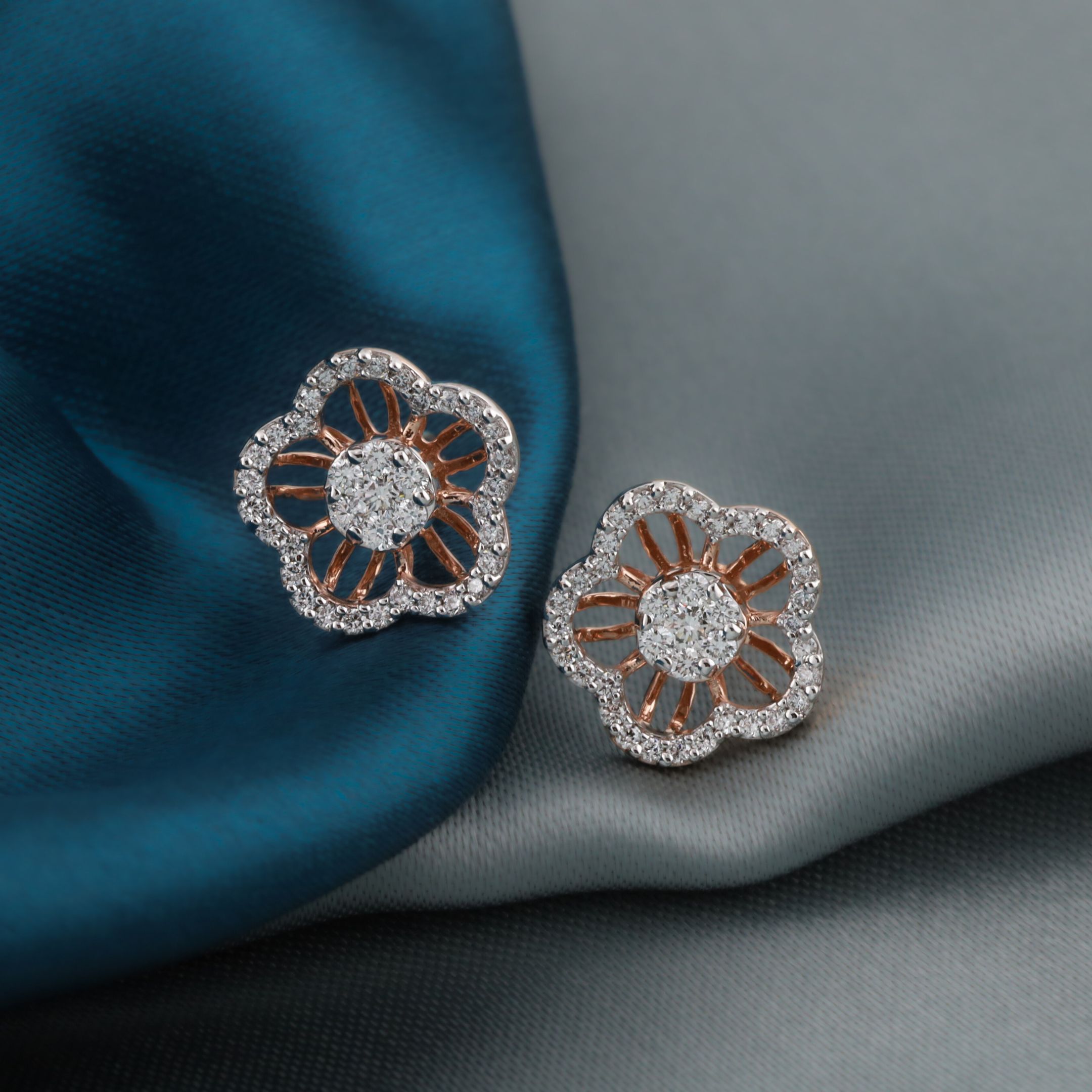 The Ronzydnc Earring 
